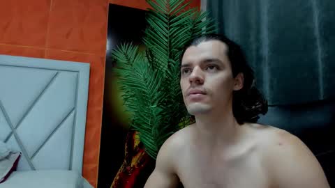 Snapshot of maxi_styles chatting on February 9, 11:36 am Alex online show from February 9, 11:36 am
