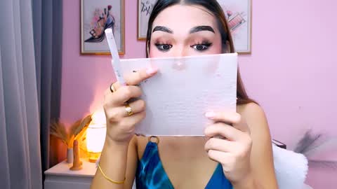 Snapshot of maxie_greyson chatting on December 18, 1:26 am maxie greyson online show from December 18, 1:26 am