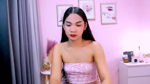 Snapshot of maxie_greyson chatting on February 17, 3:36 am maxie greyson online show from February 17, 3:36 am