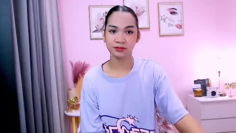 Snapshot of maxie_greyson chatting on February 17, 6:42 am maxie greyson online show from February 17, 6:42 am