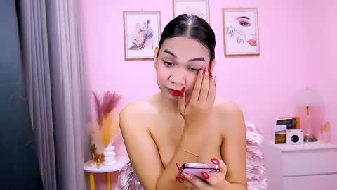 Snapshot of maxie_greyson chatting on February 21, 6:51 am maxie greyson online show from February 21, 6:51 am