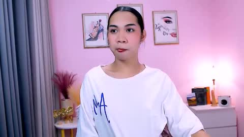 Snapshot of maxie_greyson chatting on February 24, 6:38 am maxie greyson online show from February 24, 6:38 am