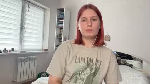 Snapshot of maxietoaston chatting on June 19, 2:43 pm maxietoaston online show from June 19, 2:43 pm