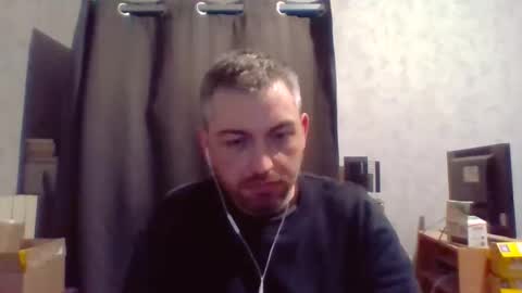 Snapshot of maximefrxx chatting on March 7, 5:21 pm Maxime online show from March 7, 5:21 pm