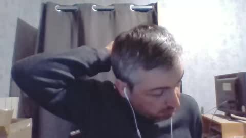 Snapshot of maximefrxx chatting on April 14, 8:15 pm Maxime online show from April 14, 8:15 pm