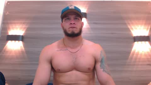 Maximiliano online show from June 25, 8:35 pm