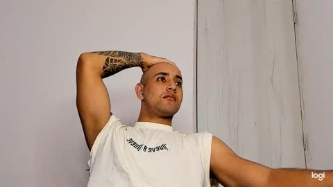 Maximo online show from January 5, 10:46 pm