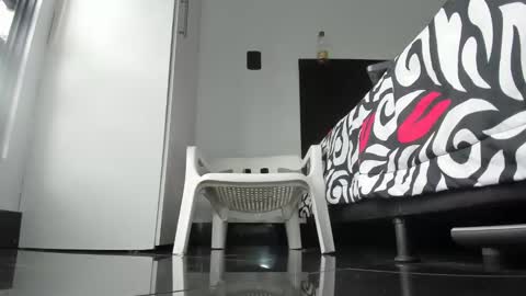 Snapshot of maximo__77 chatting on November 4, 7:35 pm maximo__77 online show from November 4, 7:35 pm