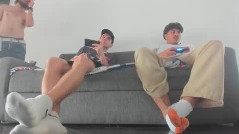 Snapshot of maximo__77 chatting on November 20, 7:46 pm maximo__77 online show from November 20, 7:46 pm