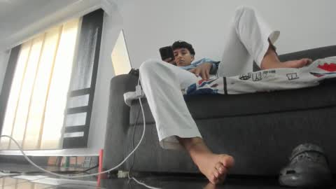 Snapshot of maximo__77 chatting on November 27, 3:25 pm maximo__77 online show from November 27, 3:25 pm