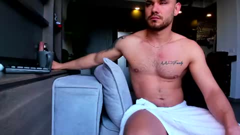 maximo_and_marcelo online show from June 24, 11:53 am