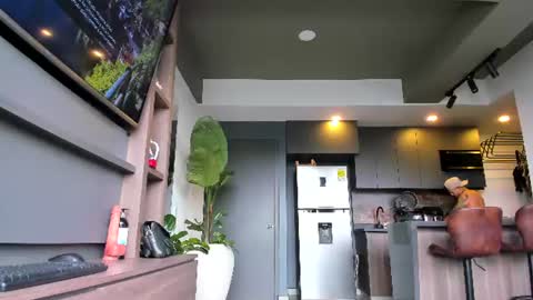 maximo_and_marcelo online show from July 31, 12:04 pm