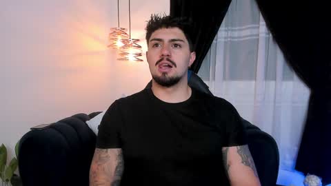 Snapshot of maximo_rodriguez chatting on January 22, 6:20 am Maximo online show from January 22, 6:20 am