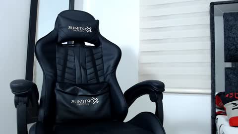 Snapshot of maximo_sebastian chatting on February 3, 6:34 am Maximo Sebastian online show from February 3, 6:34 am