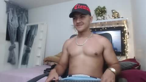 maximo_ston online show from March 11, 4:18 am