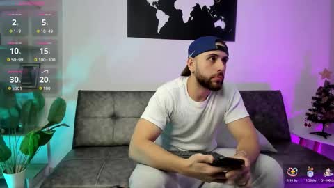 Maximo Wolf online show from December 15, 8:24 pm