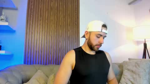 Snapshot of maximo_wolf1 chatting on May 14, 7:53 pm Maximo Wolf online show from May 14, 7:53 pm