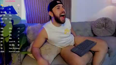 Maximo Wolf online show from July 10, 8:44 pm