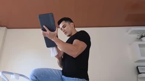 Sebastian online show from January 17, 5:19 pm