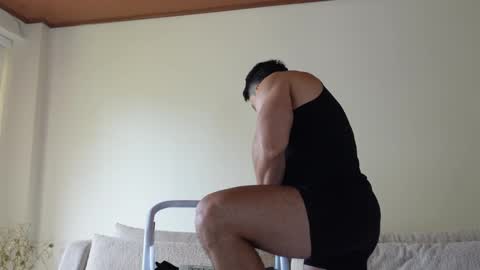 Sebastian online show from February 28, 7:25 pm