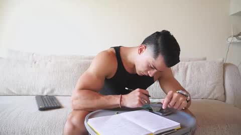 Sebastian online show from October 9, 5:44 pm