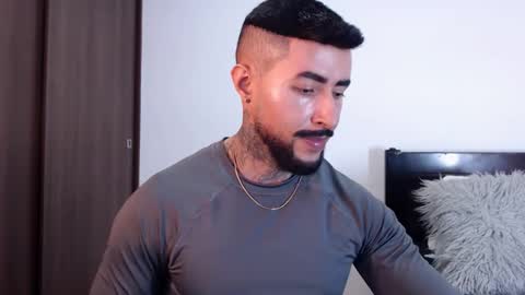 Independent Model online show from March 8, 3:17 am