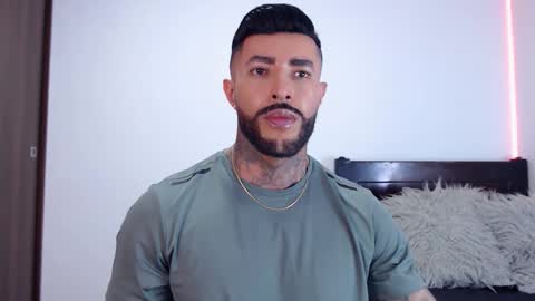 Independent Model online show from October 7, 3:58 am