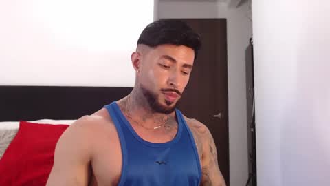 Independent Model online show from June 12, 4:22 am