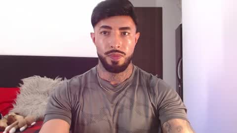 Snapshot of maximus_golden chatting on June 25, 4:23 am Independent Model online show from June 25, 4:23 am