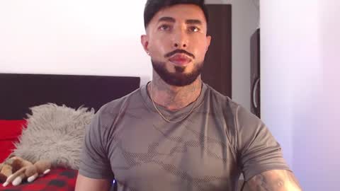 Snapshot of maximus_golden chatting on June 25, 5:23 am Independent Model online show from June 25, 5:23 am