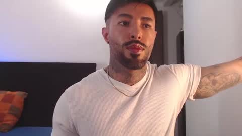 Snapshot of maximus_golden chatting on July 23, 4:21 am Independent Model online show from July 23, 4:21 am