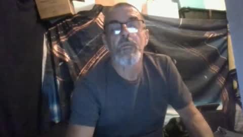 Snapshot of maximus_oreally chatting on April 1, 12:39 pm Max online show from April 1, 12:39 pm