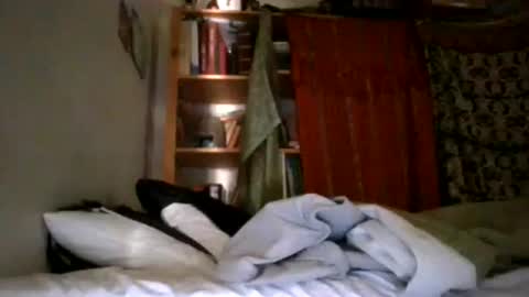 Snapshot of maximus_oreally chatting on April 25, 1:08 am Max online show from April 25, 1:08 am