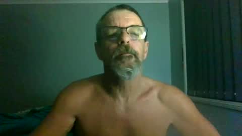 Max online show from June 20, 11:57 am