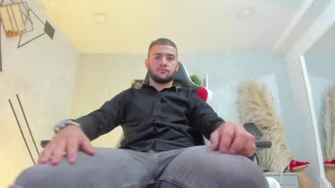 Snapshot of maximusclark1_ chatting on May 16, 11:42 am Maximus online show from May 16, 11:42 am