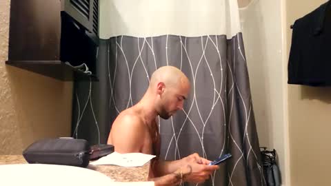 Snapshot of maximusdemitrious chatting on December 2, 12:05 am maximusdemitrious online show from December 2, 12:05 am