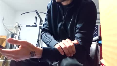 Snapshot of maximusdemitrious chatting on January 14, 10:47 pm maximusdemitrious online show from January 14, 10:47 pm