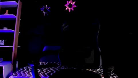 Snapshot of maximusdick1_ chatting on December 16, 4:39 am Maximus online show from December 16, 4:39 am
