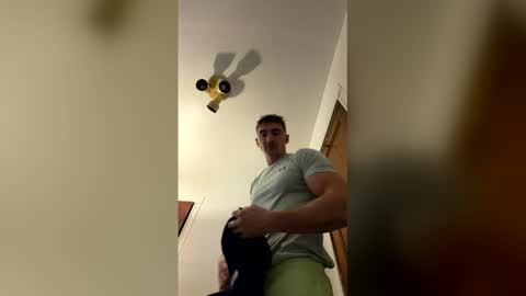 MaxInControl online show from March 18, 7:17 pm