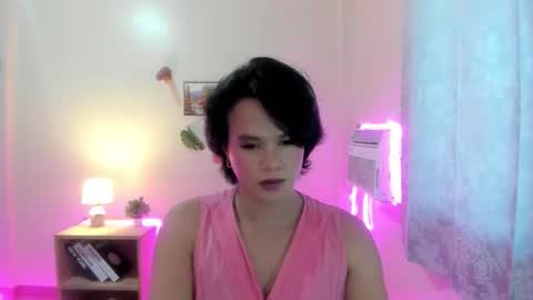 Snapshot of maxine_fucks chatting on October 30, 12:34 am maxine_fucks online show from October 30, 12:34 am