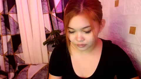 Snapshot of maxinean chatting on July 16, 10:43 am maxinean online show from July 16, 10:43 am