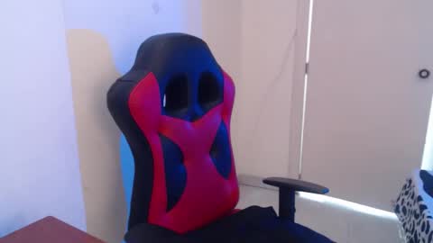 maxinesex_ online show from March 10, 3:50 pm