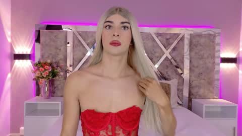 Maxi Rogers online show from March 14, 11:37 am