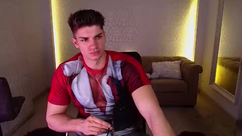 MaxKaiden online show from November 26, 5:30 am