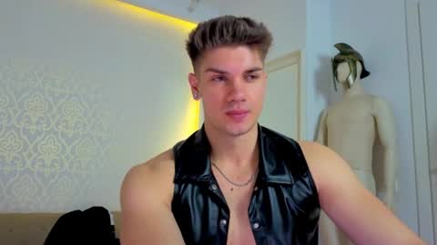 MaxKaiden online show from April 30, 5:14 am