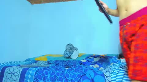 Snapshot of maxowens_oficial chatting on January 2, 9:39 pm MAX online show from January 2, 9:39 pm