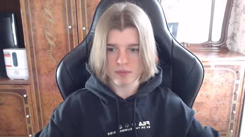 Snapshot of maxplay18 chatting on February 22, 10:51 am Max online show from February 22, 10:51 am