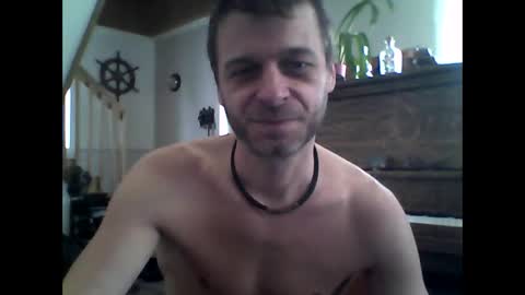 MaxTheWolf online show from March 1, 2:55 pm