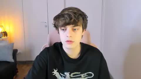 Max online show from March 15, 7:20 pm