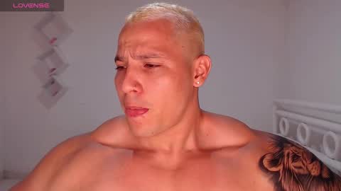 Max online show from October 26, 3:56 am